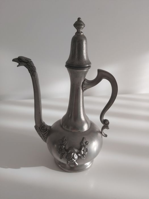 Pecas de decoração em estanho