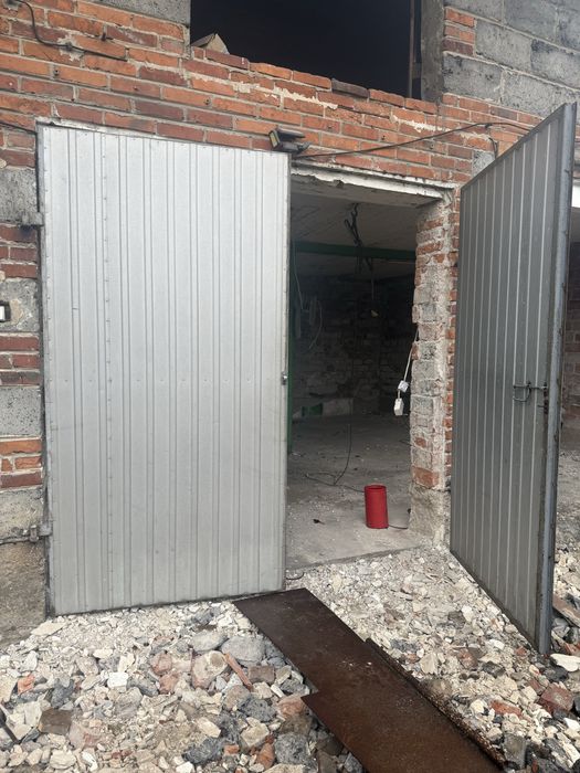 Drzwi / Wrota 255x245