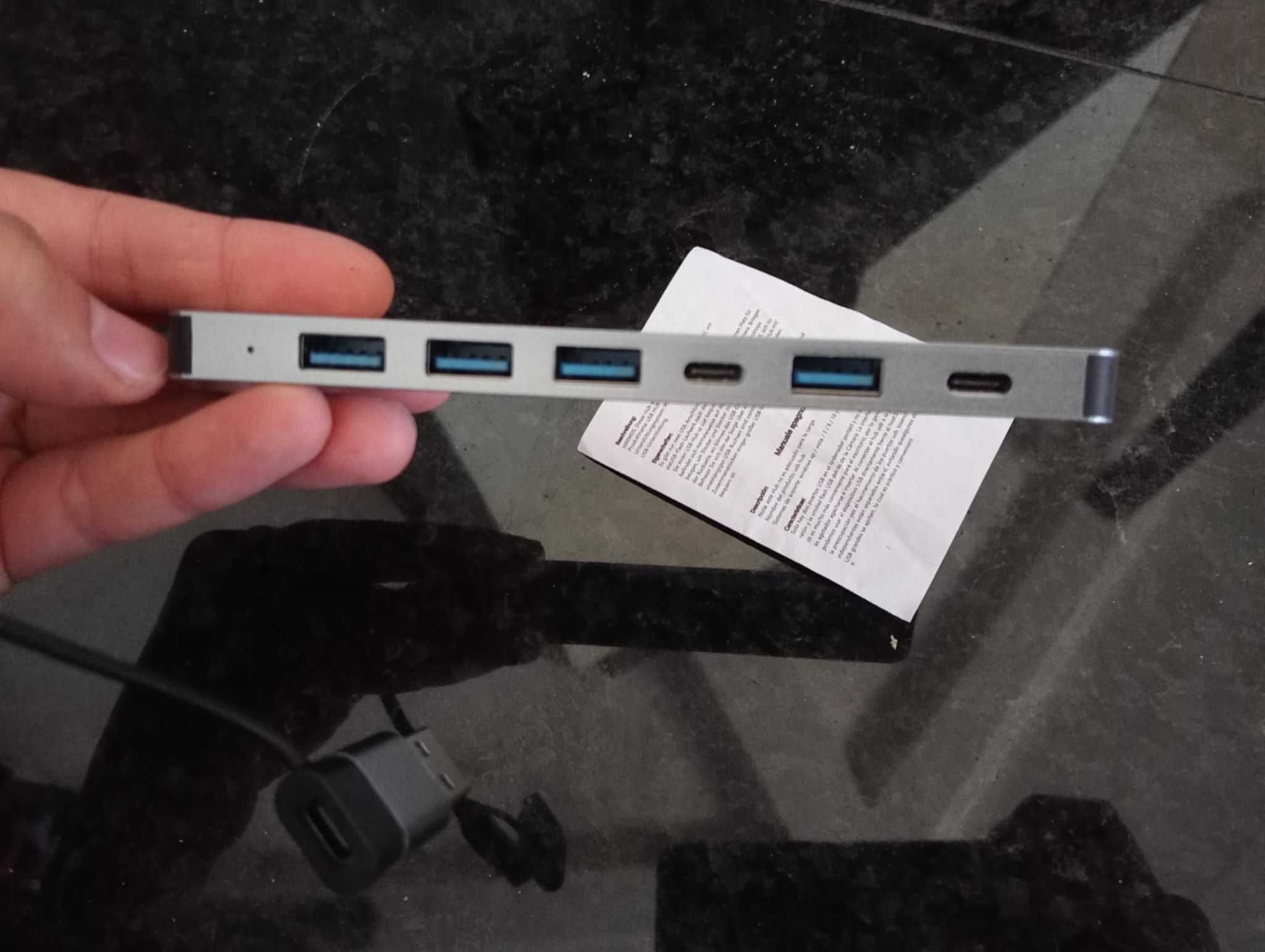 HUB_001 | Adaptador USB/USB-C com 4 portas USB e 2 portas USB-C | NOVO