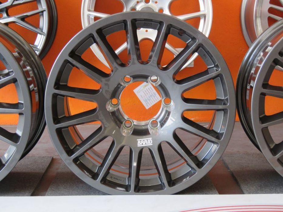 Jantes Braid Winrace S 17 x 8 et -5 6x139.7 CB110 Antracite