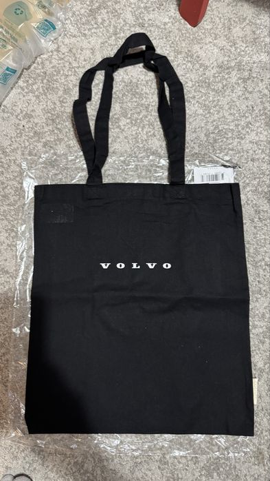 Nowa torba shopper od Volvo z metkami