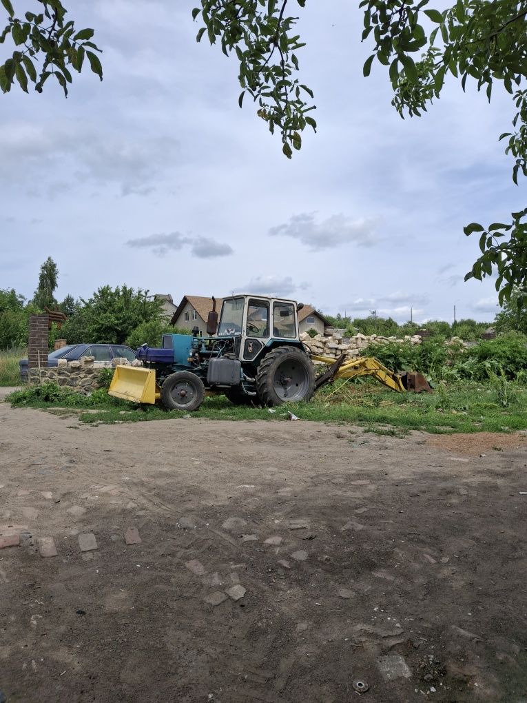 Екскаватор ЮМЗ двигун , втулки ,пальц після капіталки