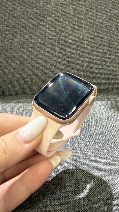 Apple Watch SE 2020 Rose Gold