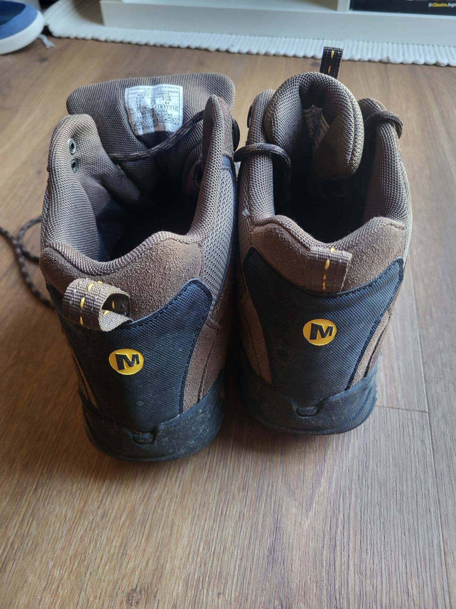 Botas Merrell castanhas