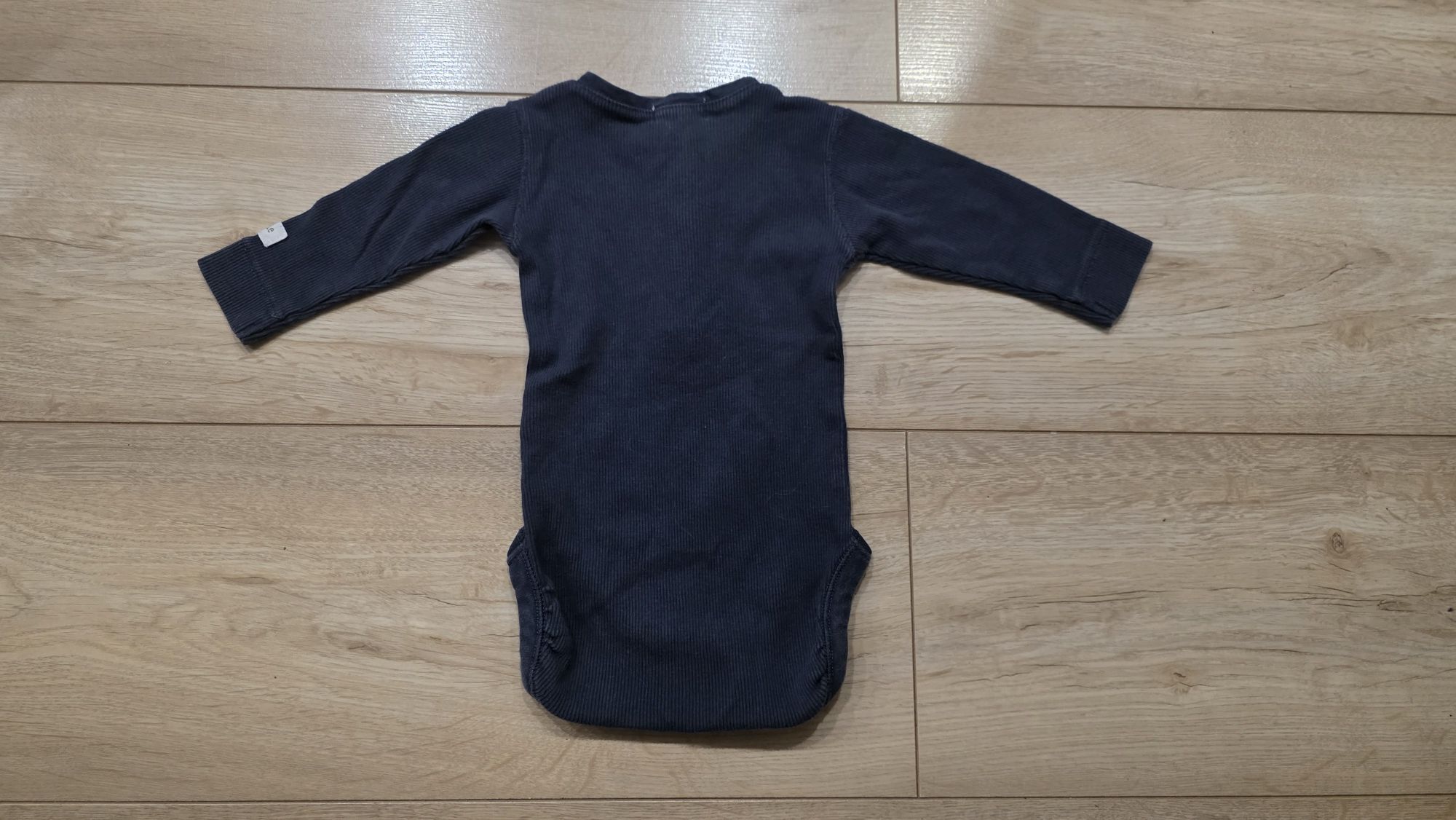 Chłopięce body niemowlęce Newbie r. 62 stan bdb