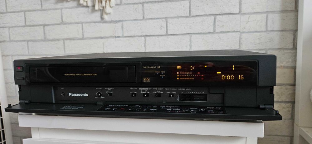Magnetowid Panasonic NV-F55 Hi-Fi Stereo