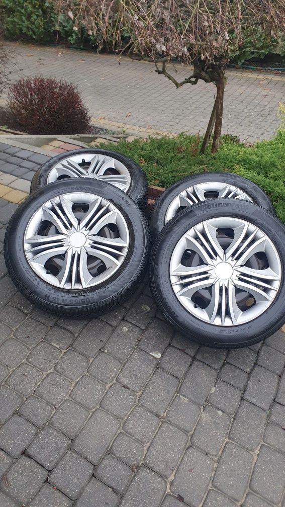 Opony Continental ContiWinterContact 205/55 R16 H.