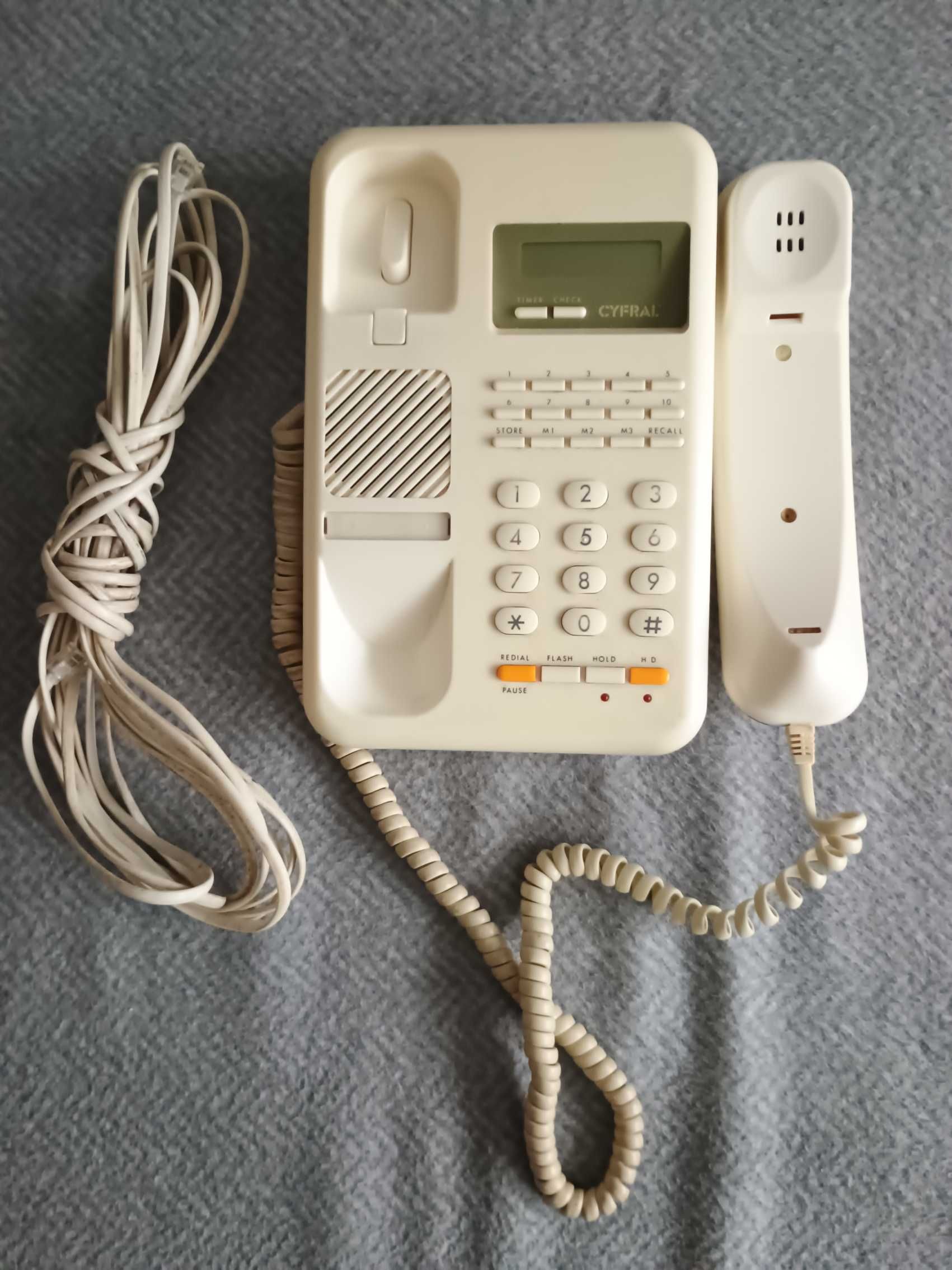 Aparat telefoniczny stacjonarny, model C-928