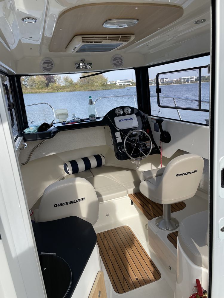 Катер Quicksilver 675 Pilothouse