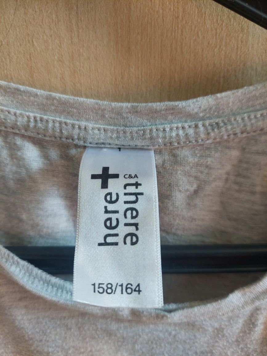 T-shirt com lantejoulas