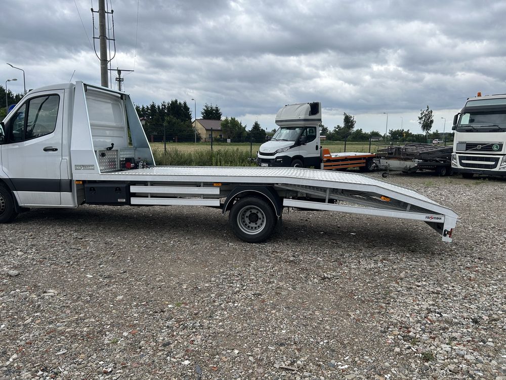 Najazd autolaweta sprinter 516