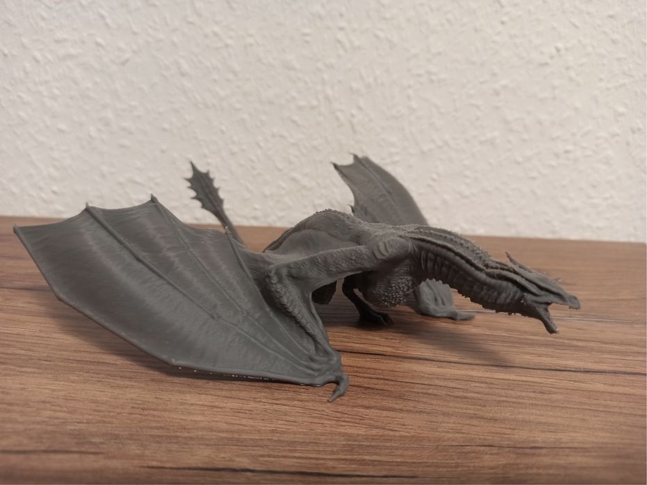 ДРАКОН З “ГРИ пристолів»