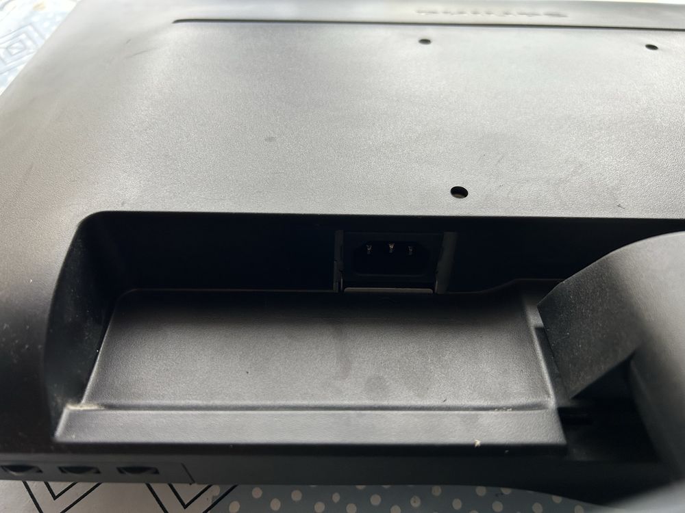 Monitor Philips 223V5L