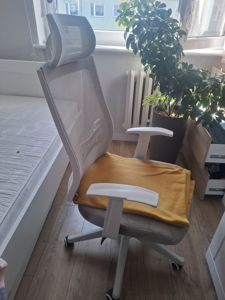 Meble młodzieżowe