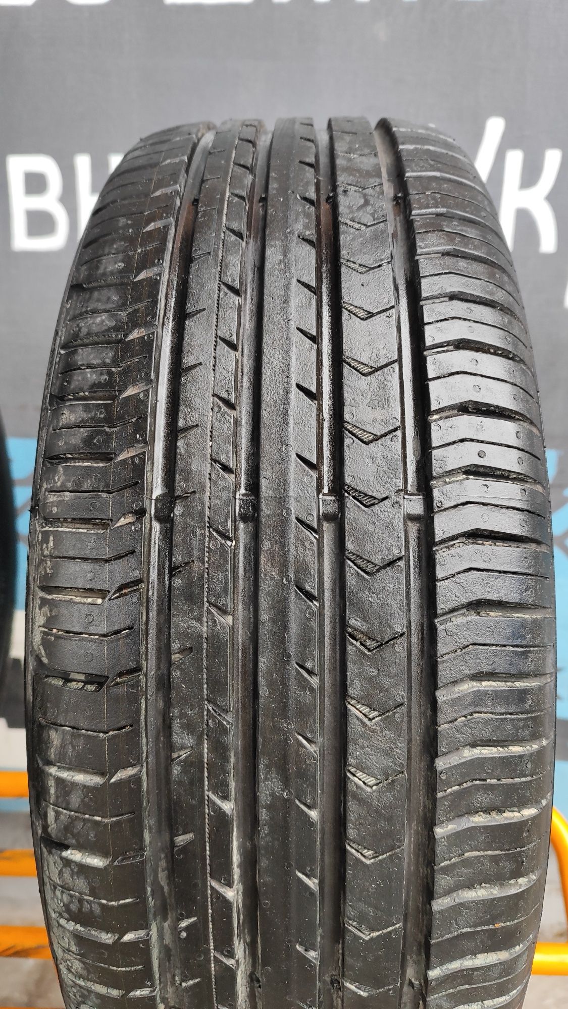 Шини Continental літні 205/55 R17