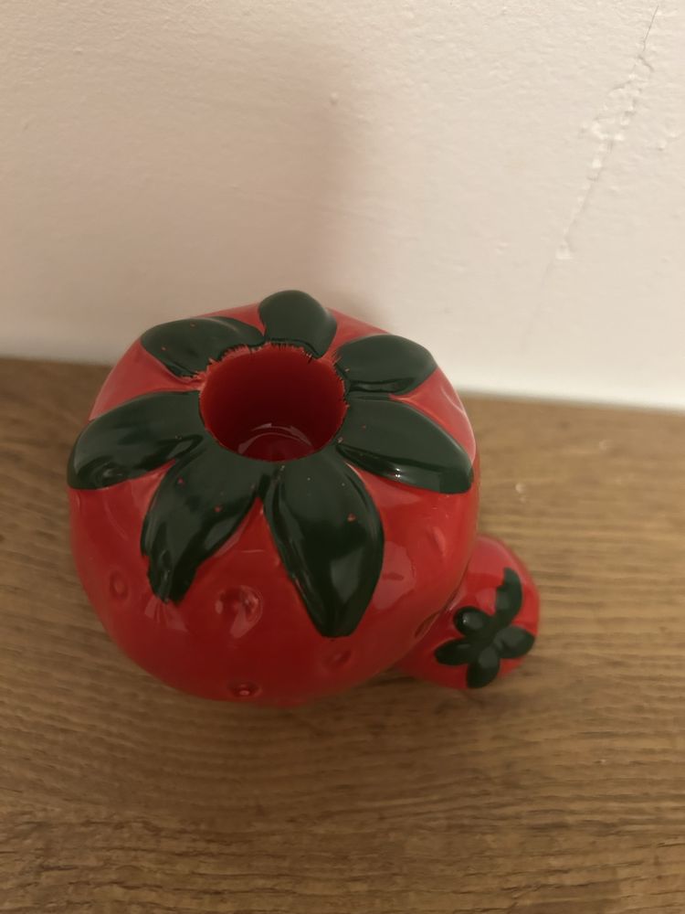 Ceramiczne świeczniki truskawki 2 sztuki nr.7672