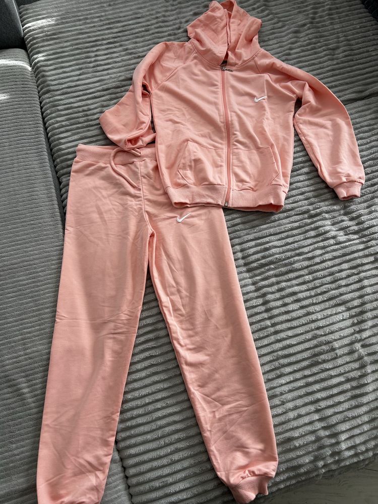 Dres nike 164 nowy