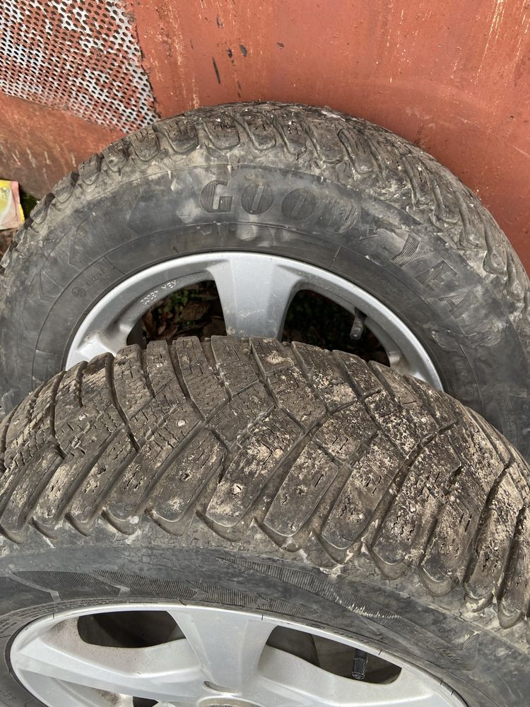Колеса шини диски peugeot зима 4 108 15 Goodyear Nokian 195 65 15