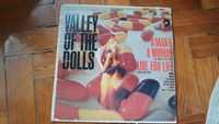 LP Vinil The Young Lovers - Valley Of The Dolls