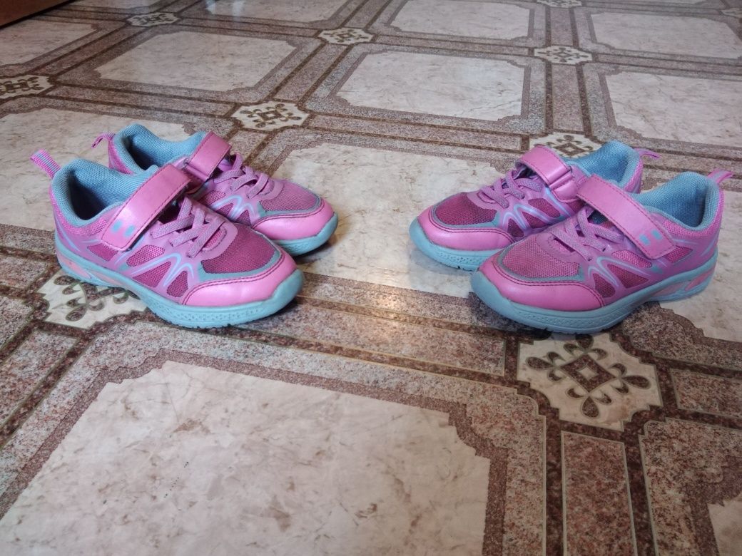 Buty sportowe adidasy lekkie dla bliźniaczek r 27 cena za obie