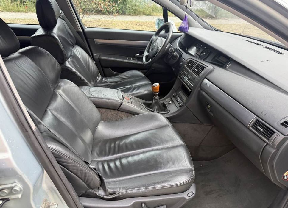 Продам.      Рено