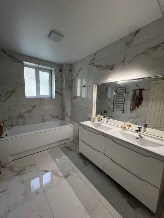 Здам будинок перша здача вул.Героїв Упа