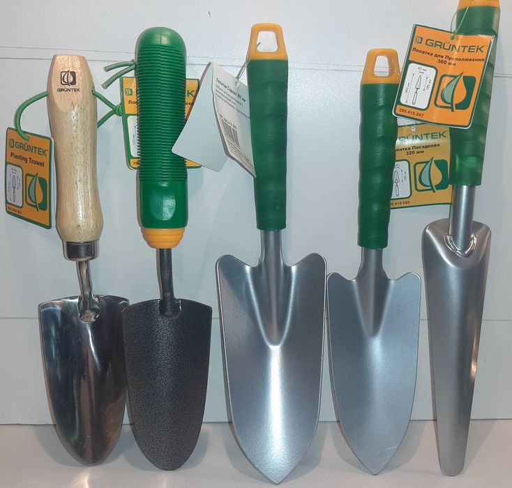 Лопатка садова з нержавійки.