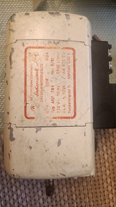 Sprzedam zabytkowe silniki krawieckie