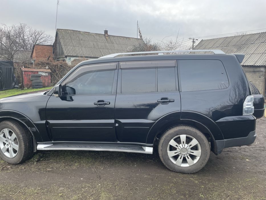 Продам Pajero Grand Wagon 4