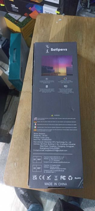 Lampa narożna LED RGB