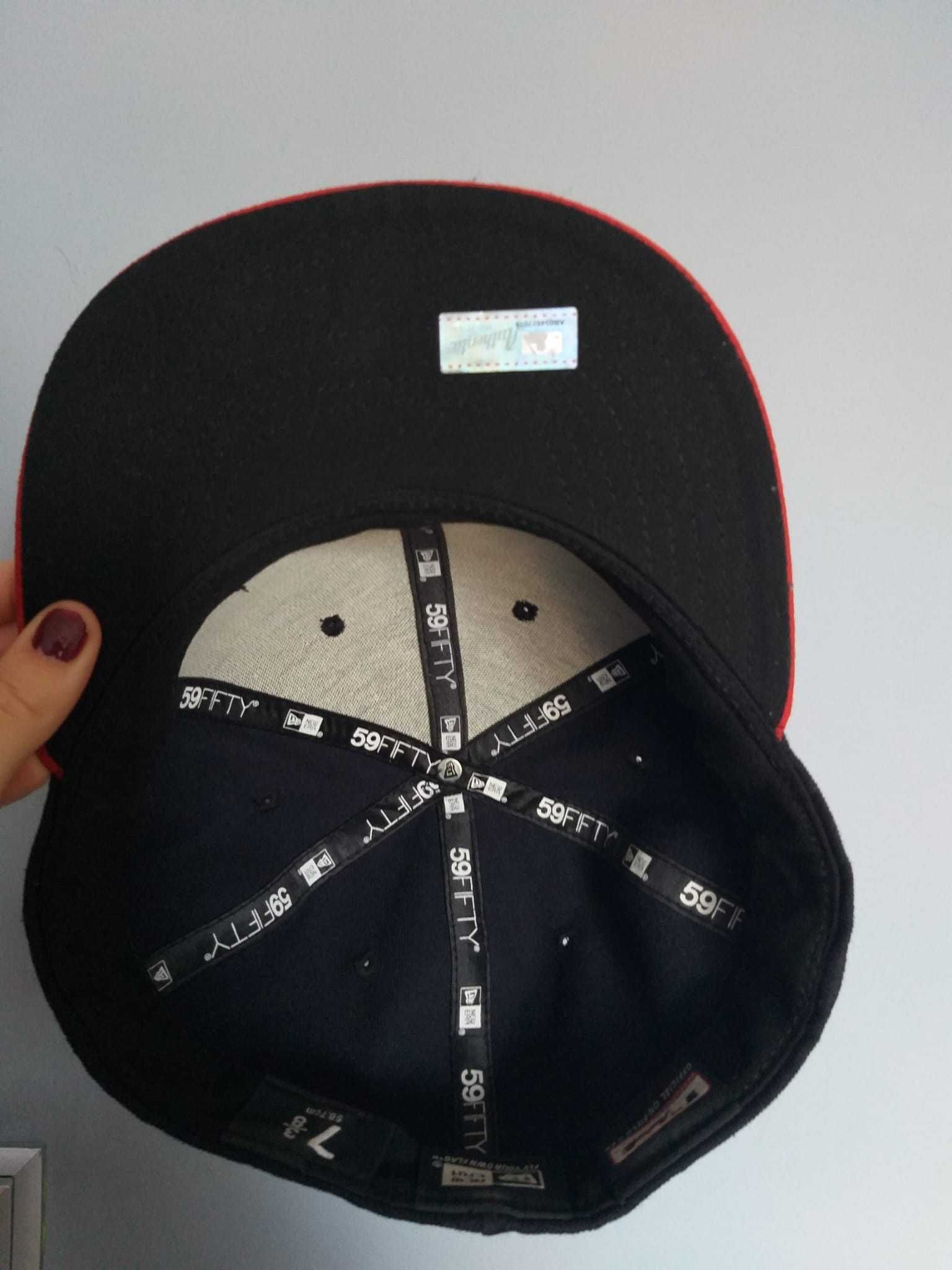 full cap z autografem rapera Sitka