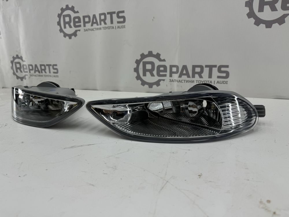 Протитуманна фара нова TYC Toyota Camry 02-04r камри туманка