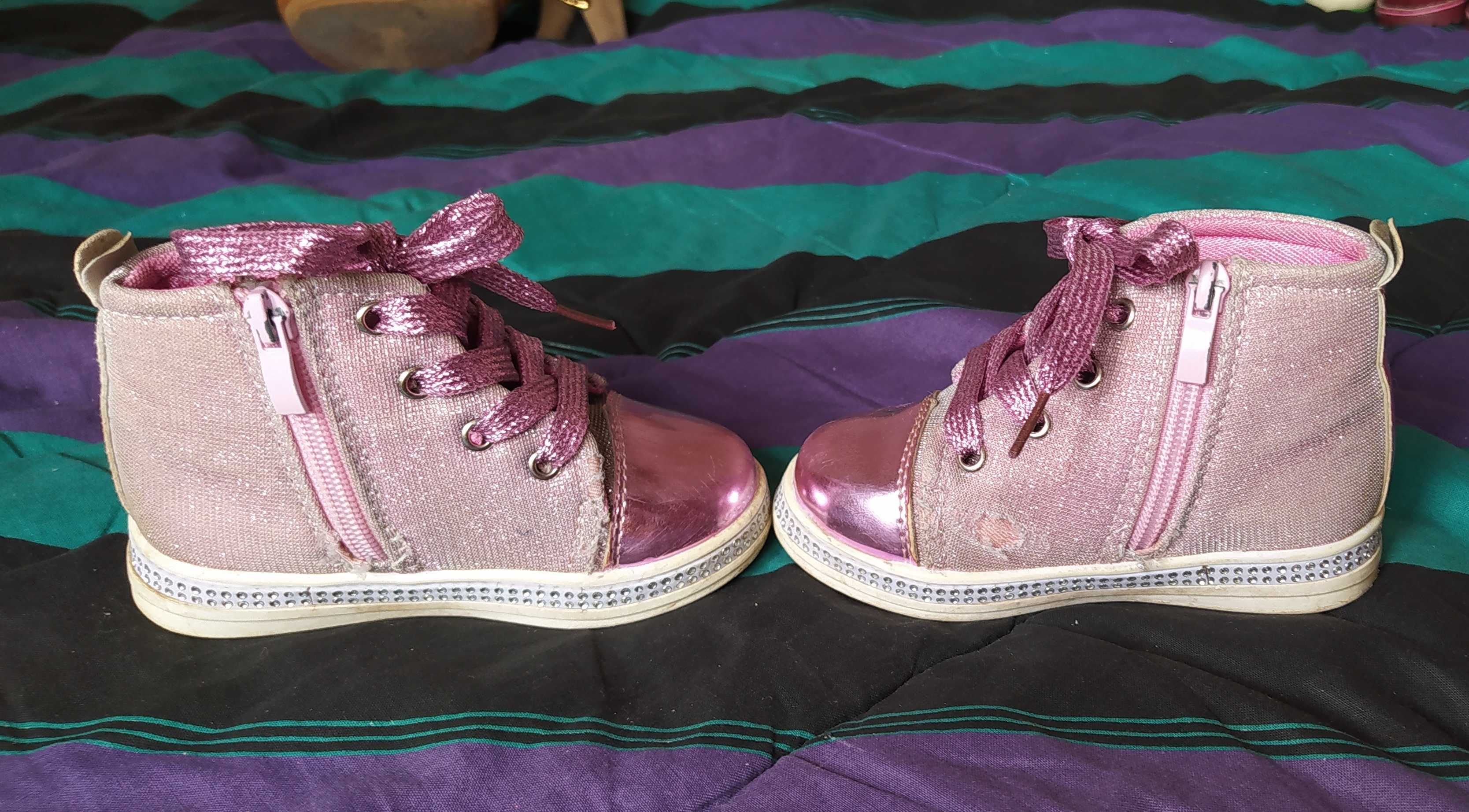 Взуття ботинки для дівчинки 25