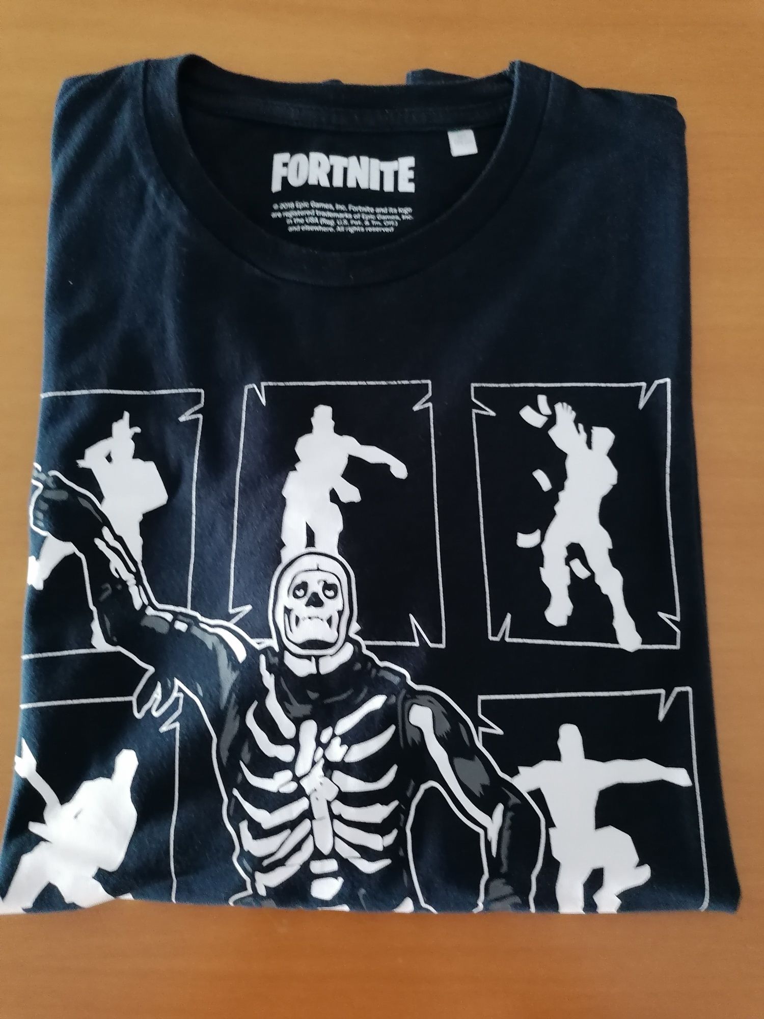 T-shirts FORTNITE preta 16 anos