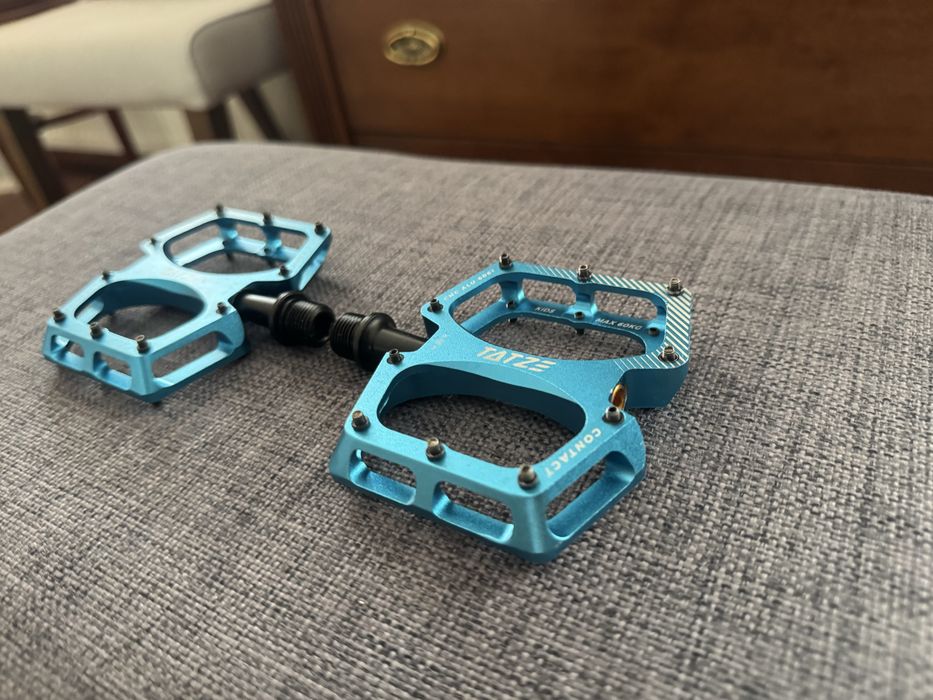 TATZE CONTACT blue small pedały platformowe CNC Shimano crankbrothers