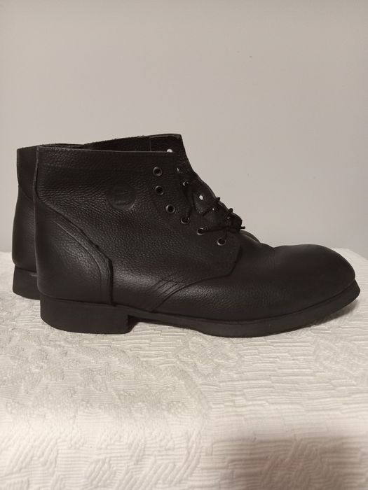 Ботинки рабочие кожаные .44 р