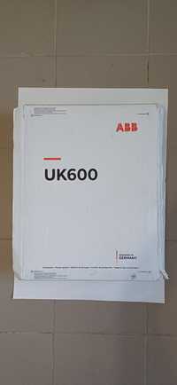 Щит ABB UK-600 на 24 модулі вбудований.