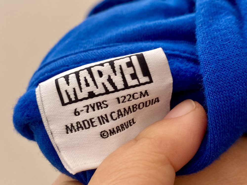 Camisola Marvel azul escura 6-7 anos