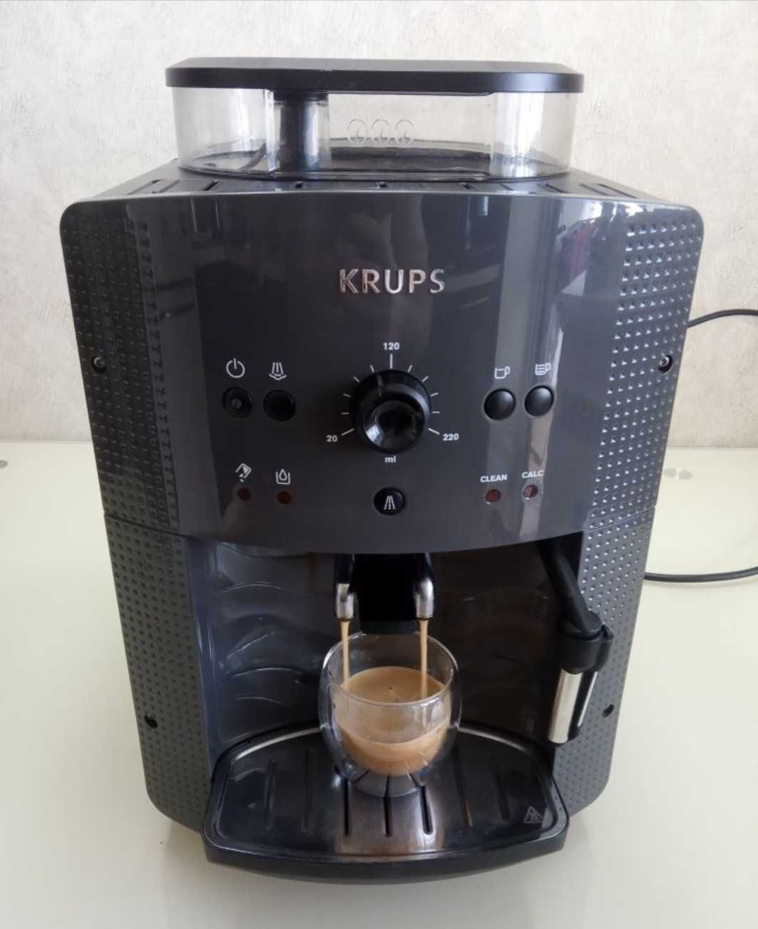 Кофемашина кофеварка Крупс Krups Essential EA810870 б/у