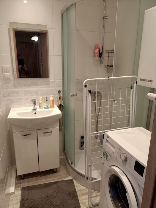 Duży pokoj z balkonem Wzgórze Wolnosci. Zielone Arkady Szpital Biziela