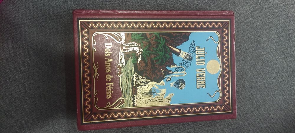 "Dois anos de férias" de Júlio Verne