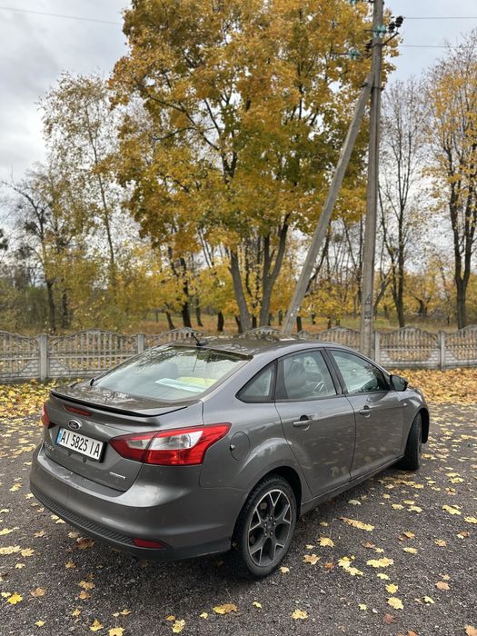 Авто Ford focus 2014