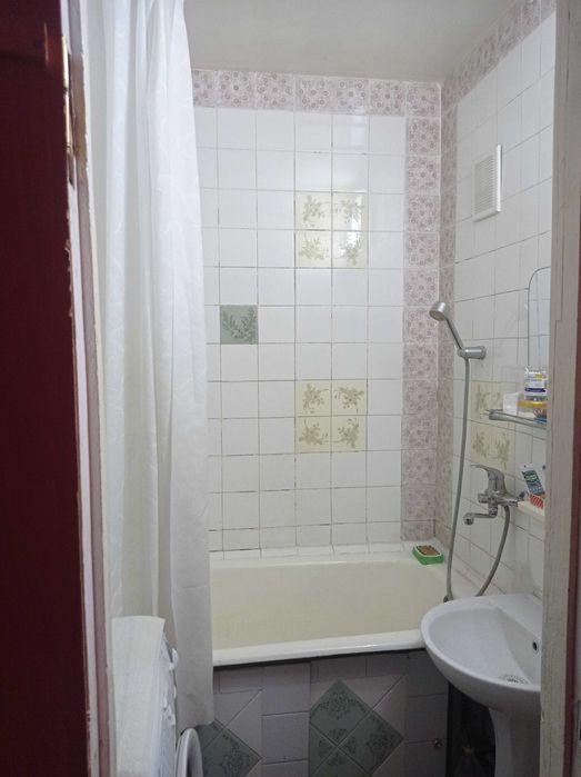 Продаю квартиру 4 комнаты в Теплодаре