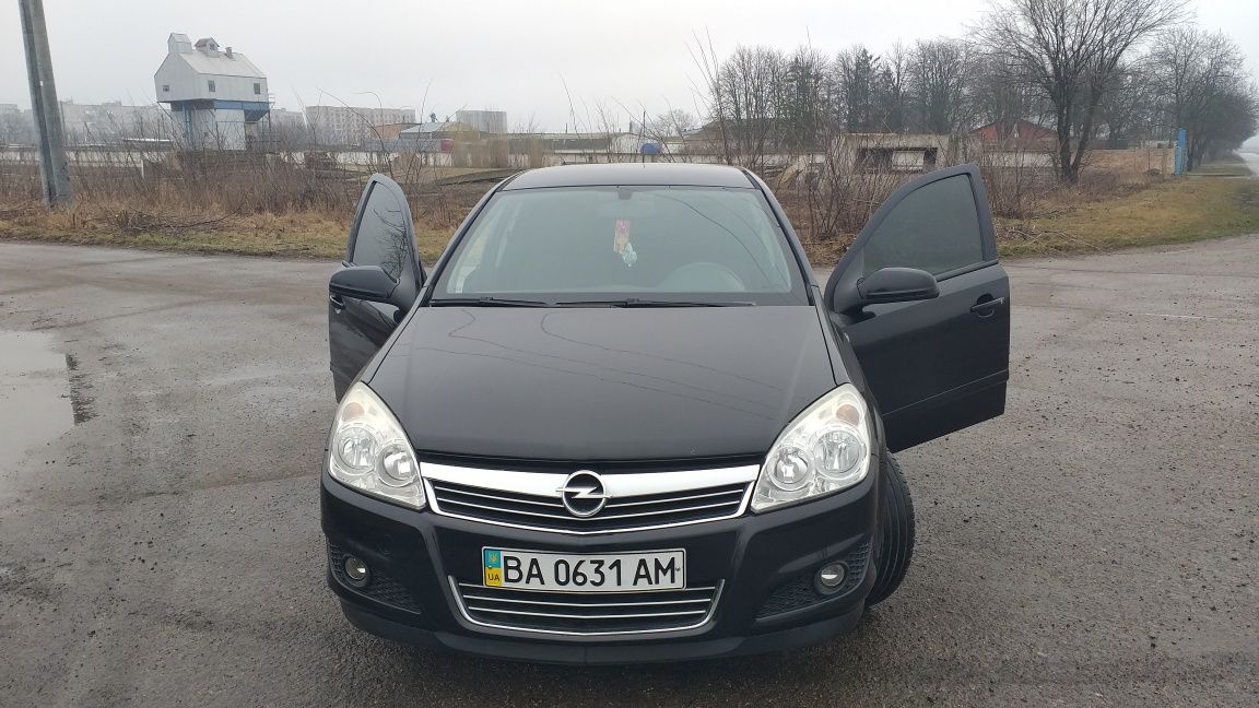 Opel astra h 2008р .1.6 газ/бензин