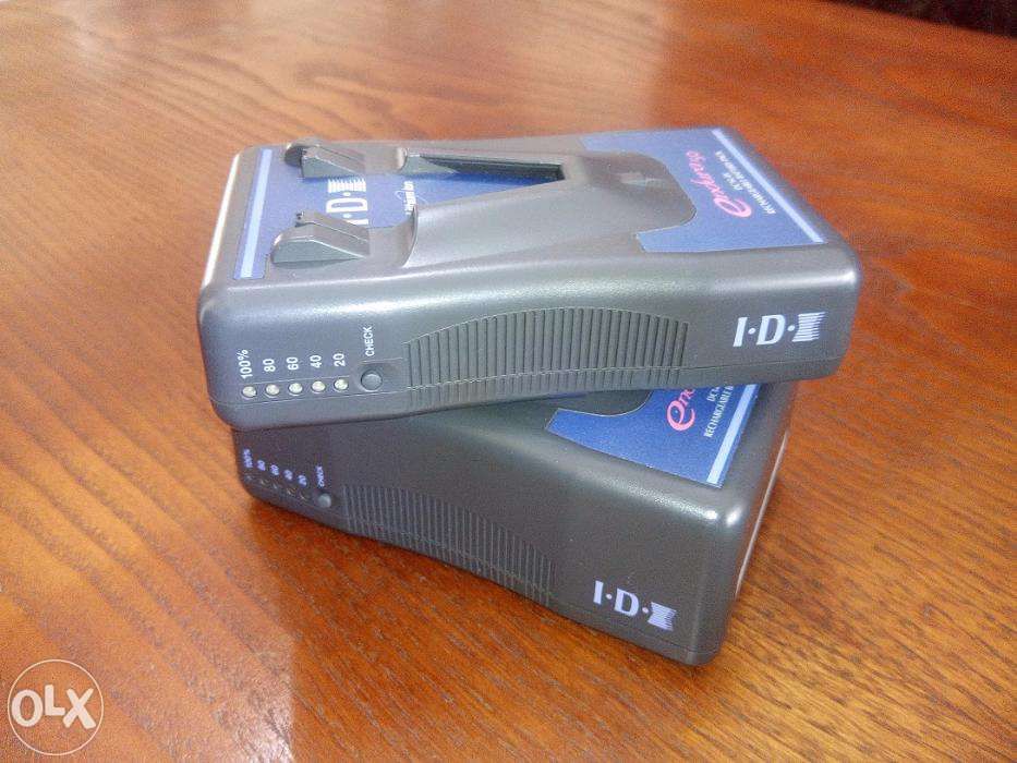 Câmara Filmar Digital DVCAM SONY MODEL DSR-130PK1 + Equipamento