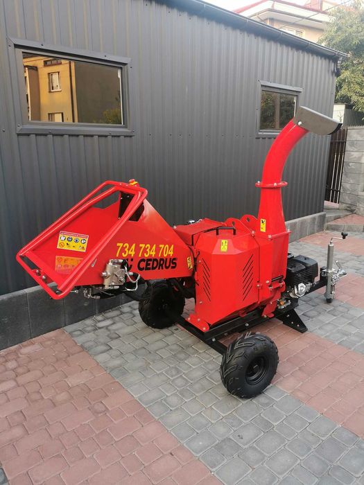 Wypożyczalnia wynajem rębak rozdrabniacz gałęzi 15KM hydraulika 12cm