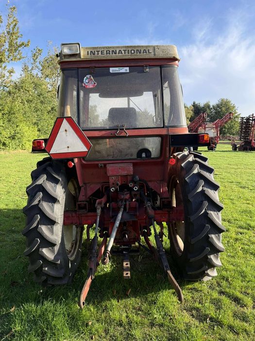Ciągnik Rolniczy International 585xl Sprowadzony