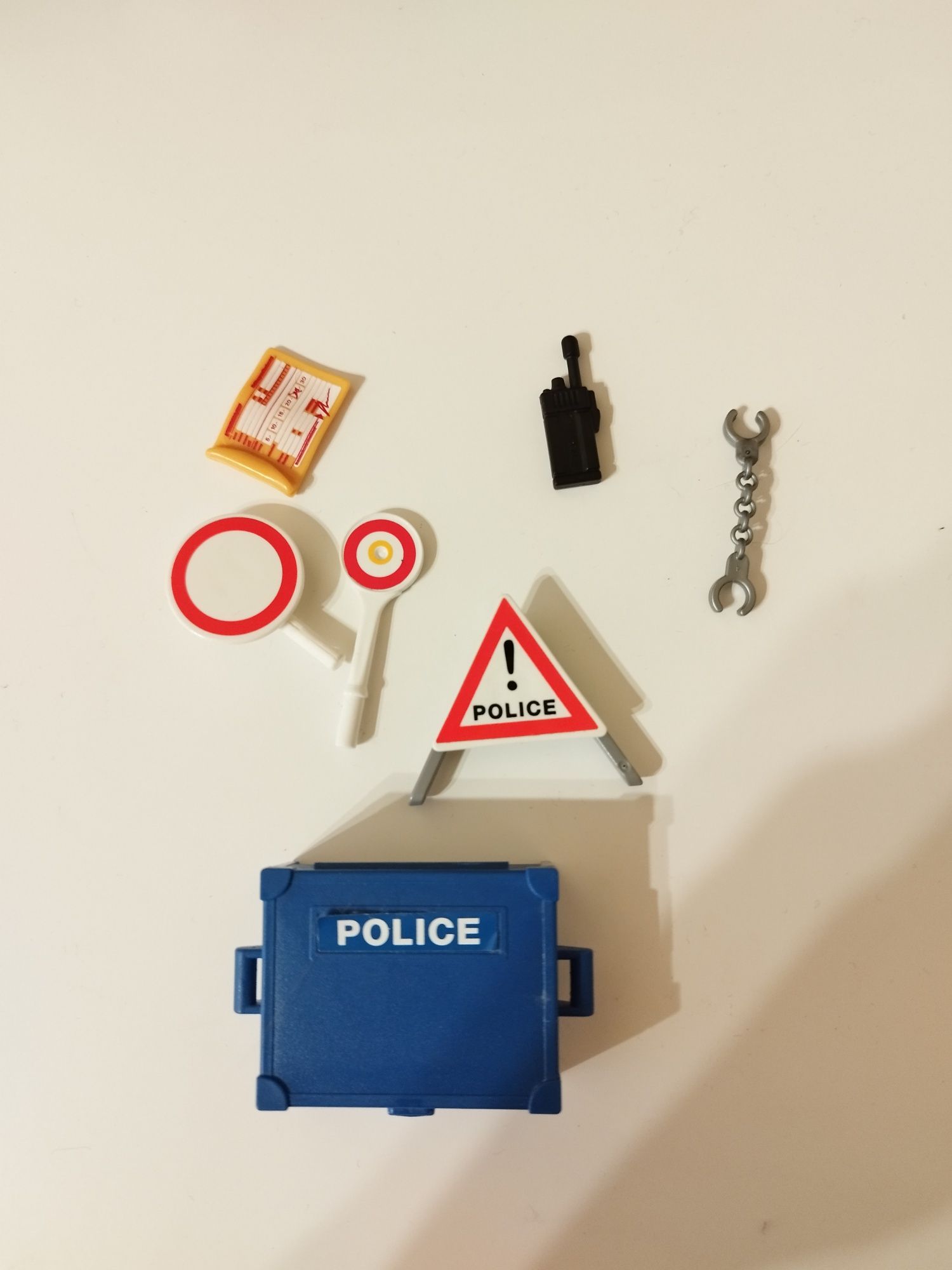 Playmobil samochód policyjny 70899