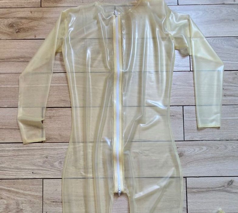 902/ ODRĘKI XL transparentny przezroczysty kombinezon latex CHLOROWANY