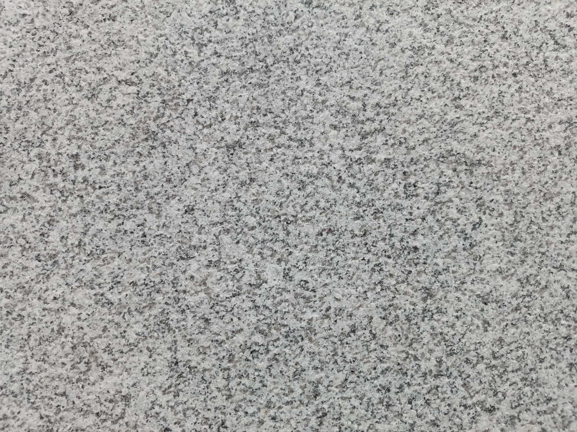 Granit G603 New Bianco Cristal płomieniowany 30,5x61x1,2 cm